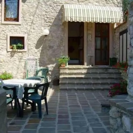 By Interhome * Бренцоне-суль-Гарда