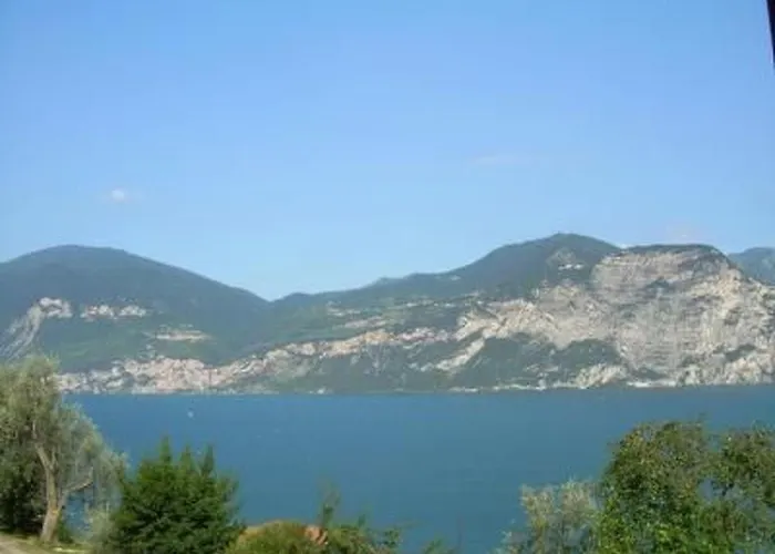 By Interhome 아파트 브렌조네 술 가르다